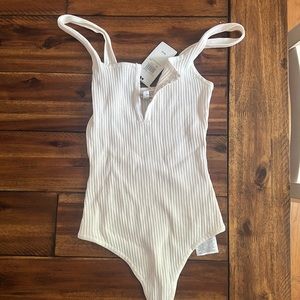 Guess XS bodysuit